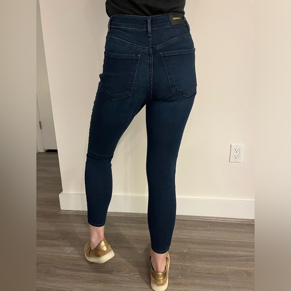 Express Curvy Skinny High Rise Dark Wash Jeans - Picture 2 of 6